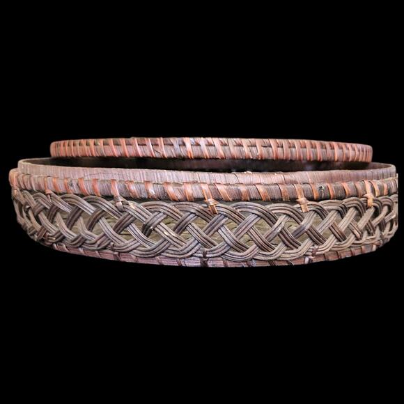 Vintage Handwoven Wicker Basket Tray Round Decorative 12" x 3" Rustic Boho - Picture 3 of 4